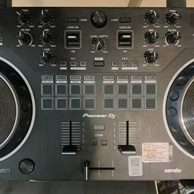 Pioneer DDJ-REV1 2
